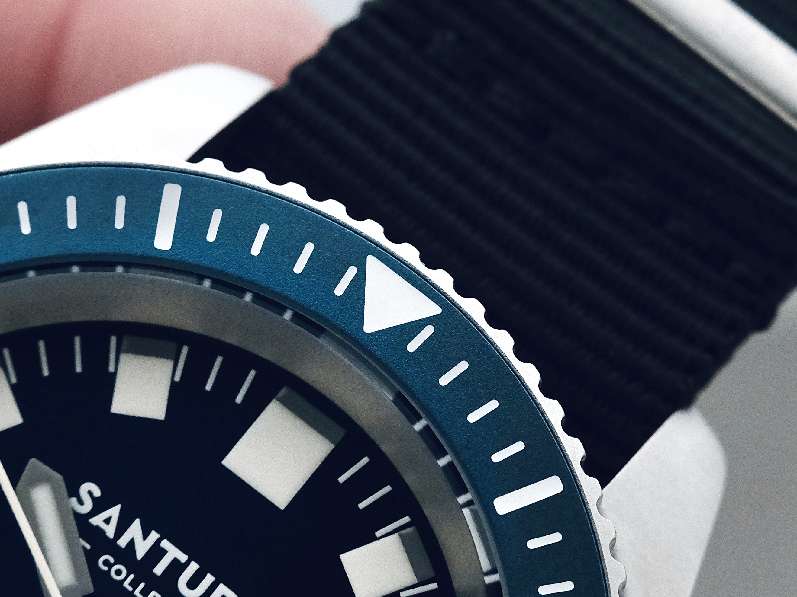 El Tiburón™ — Swiss Automatic Dive Watch (300m)