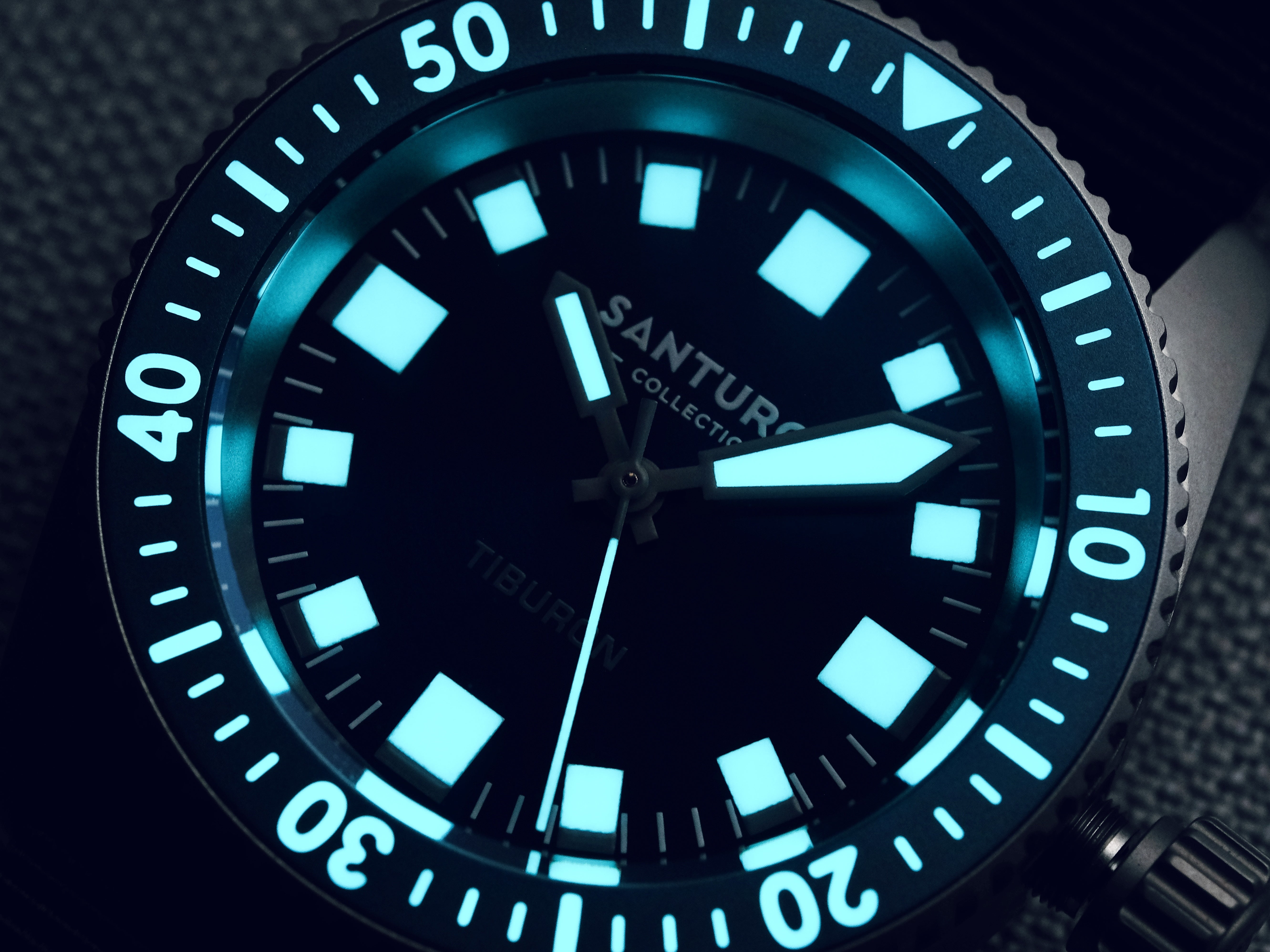 El Tiburón™ — Swiss Automatic Dive Watch (300m)