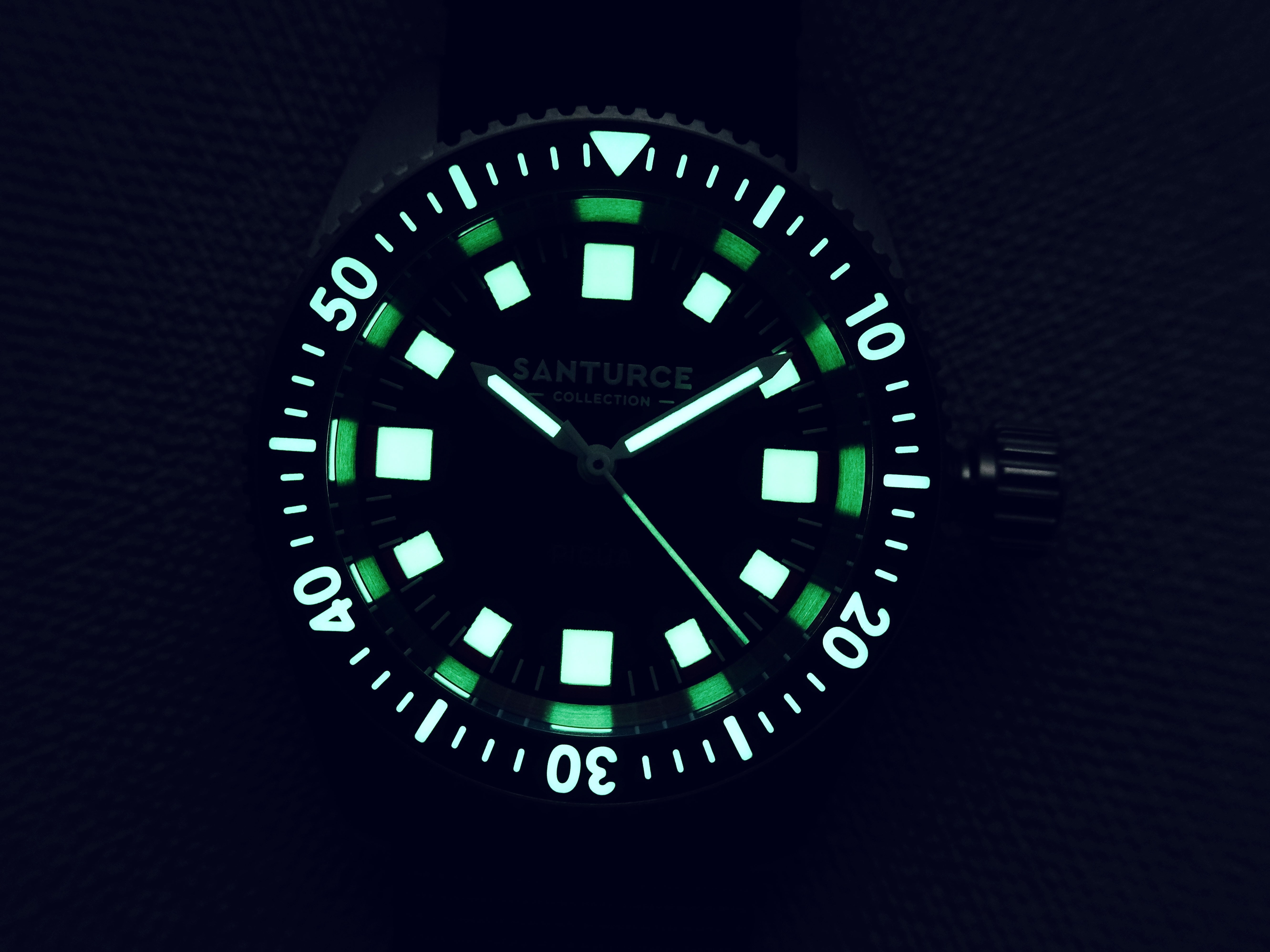 Picúa™ — Swiss Automatic Dive Watch (300m)